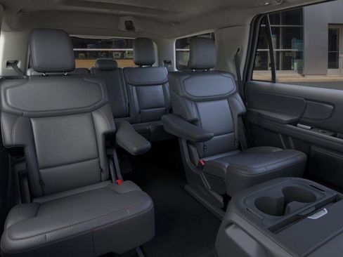 New 2025 Ford Expedition Active AWD/4WD image 11