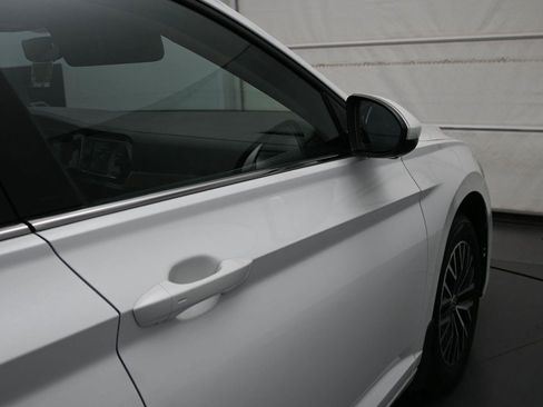 Used 2021 Volkswagen Jetta SE w/ SE Cold Weather Package FWD image 14