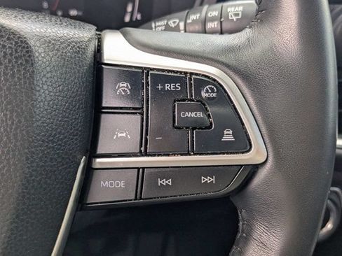 Used 2024 Toyota Grand Highlander FWD image 25