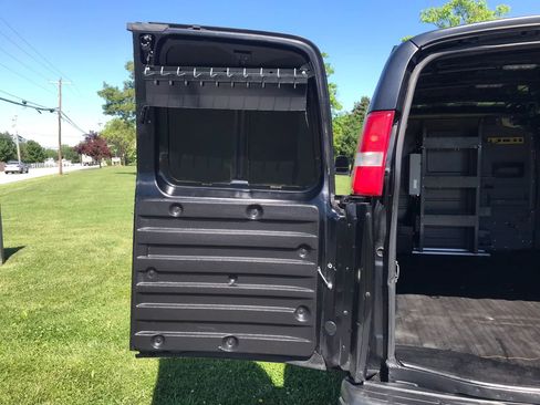 Used 2019 Chevrolet Express 2500 w/ Driver Convenience Package RWD image 24