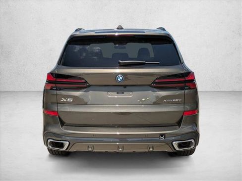 Used 2026 BMW X5 xDrive50e w/ M Sport Package image 8