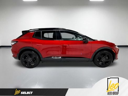 Used 2026 Chevrolet Equinox EV RS w/ Convenience Package II FWD image 5