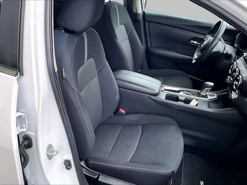 Used 2023 Nissan Sentra SV w/ All-Weather Package FWD image 9