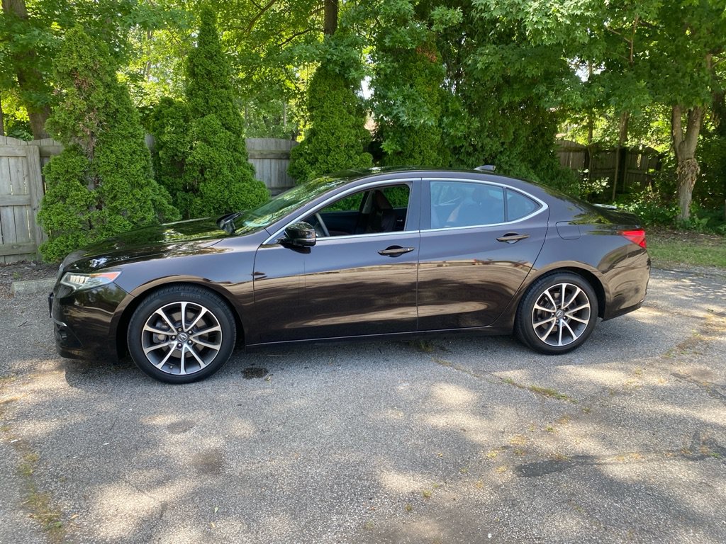 Used 2015 Acura TLX w/ Advance Package FWD image 2