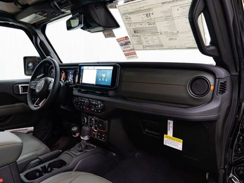 New 2026 Jeep Gladiator Mojave AWD/4WD image 31