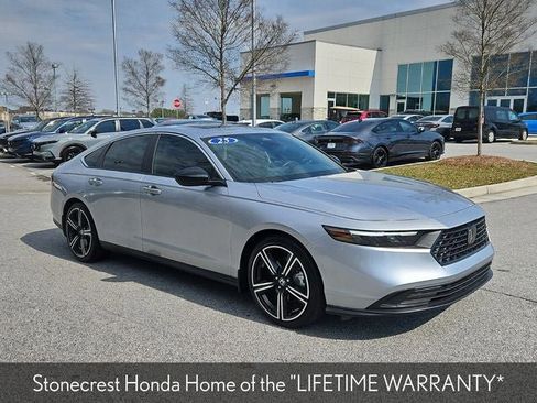 Certified 2025 Honda Accord Sport image 9