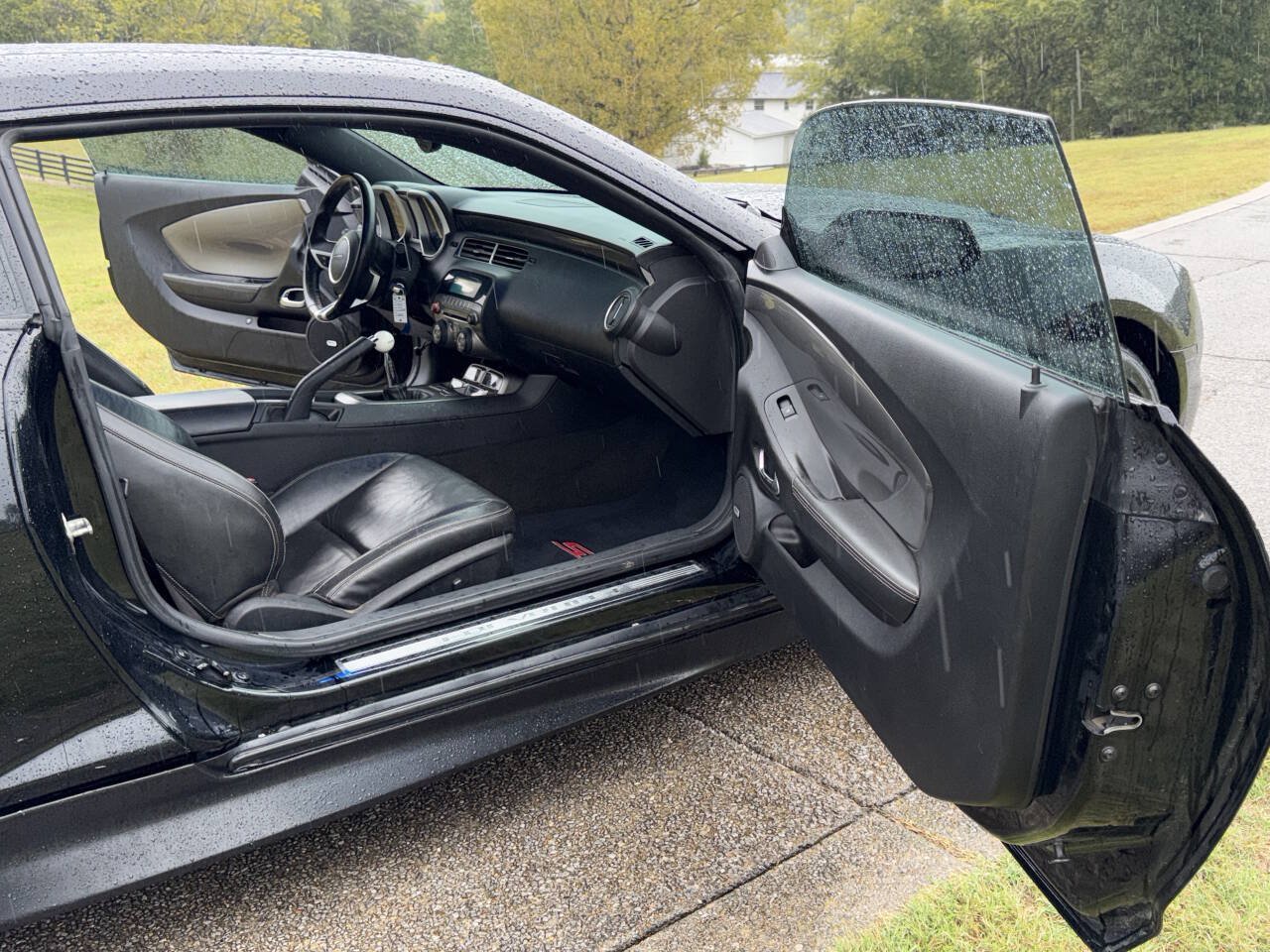 Used 2010 Chevrolet Camaro SS RWD image 28
