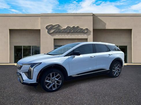 New 2026 Cadillac Optiq Luxury 1 RWD image 7