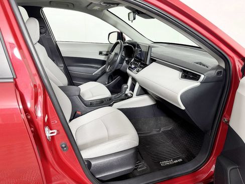 Used 2023 Toyota Corolla Cross LE w/ Moonroof Package AWD/4WD image 46