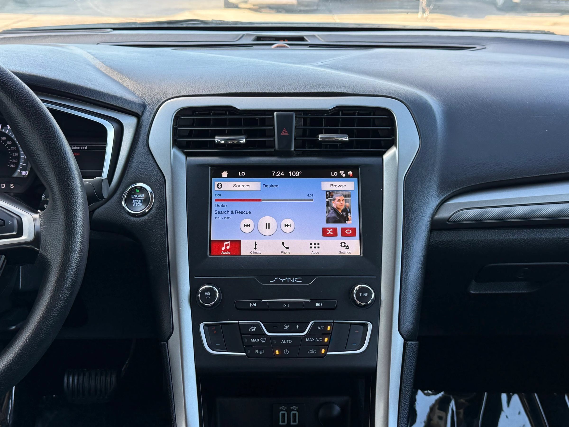 Used 2019 Ford Fusion SE FWD image 20