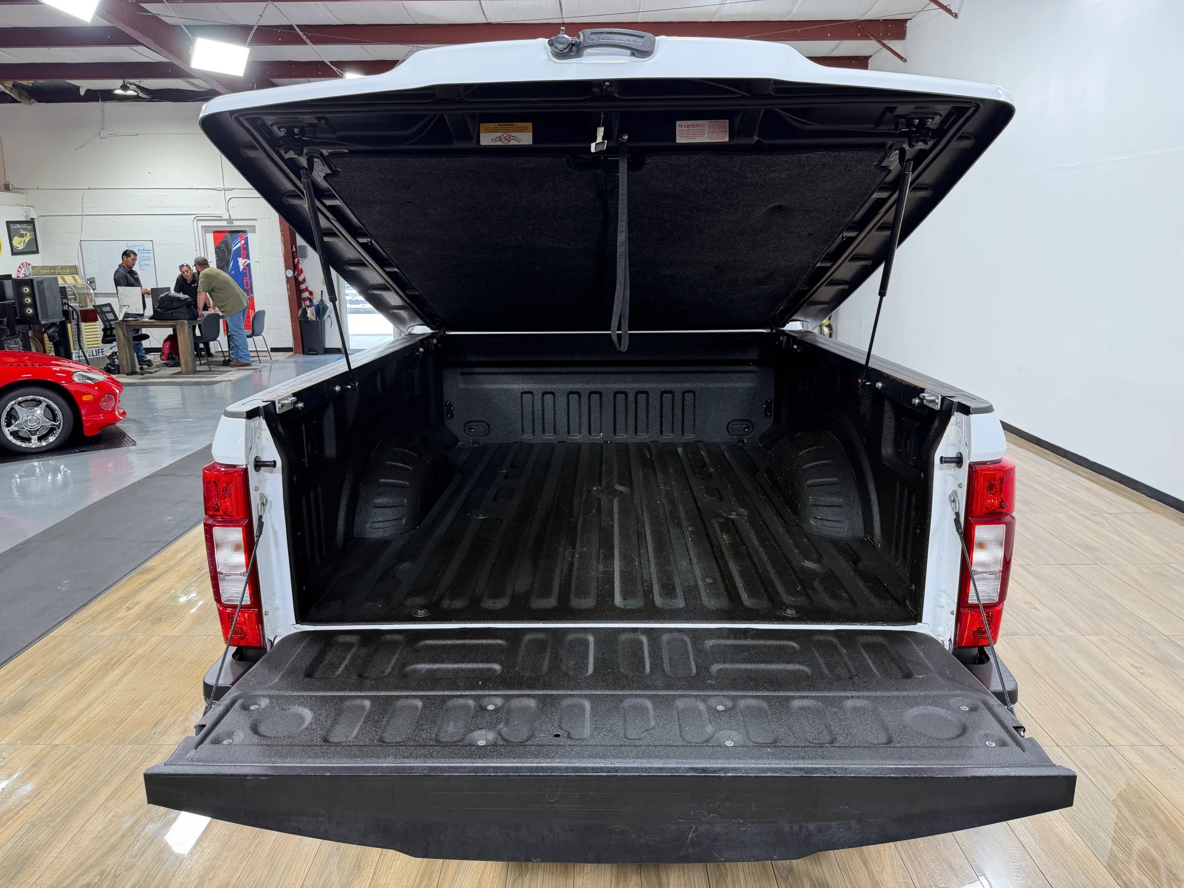 Used 2022 Ford F250 XLT w/ XLT Value Package AWD/4WD image 9