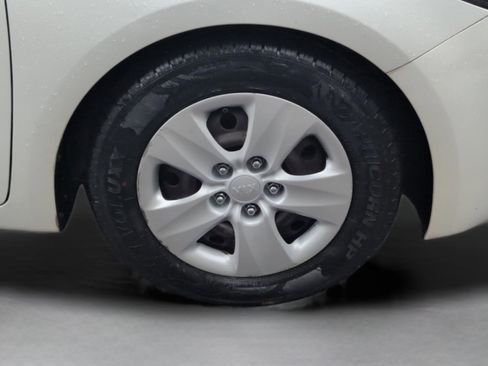 Used 2015 Kia Forte LX w/ Popular Package image 28