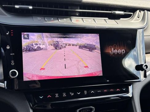 New 2026 Jeep Grand Cherokee L 4WD image 25