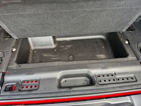 Used 2025 Jeep Wrangler Willys image 30