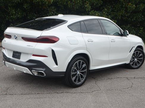 Used 2026 BMW X6 xDrive40i AWD/4WD image 3