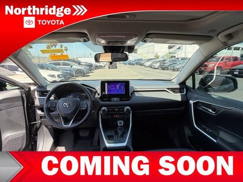 Used 2023 Toyota RAV4 XLE Premium FWD image 8