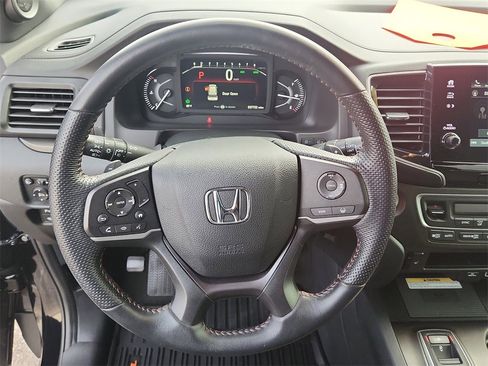 Used 2023 Honda Passport TrailSport image 23
