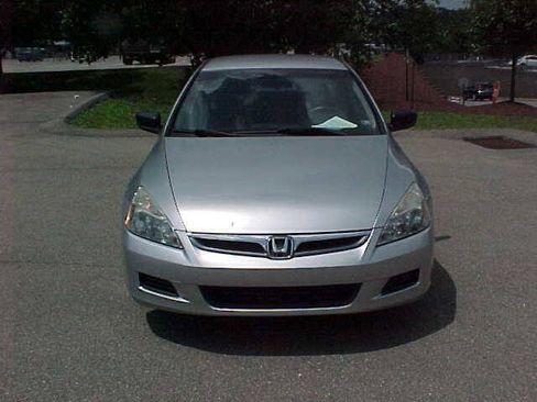 Used 2006 Honda Accord VP image 32
