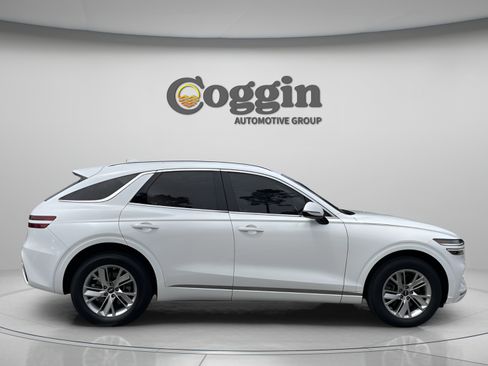 Used 2022 Genesis GV70 2.5T AWD/4WD image 7