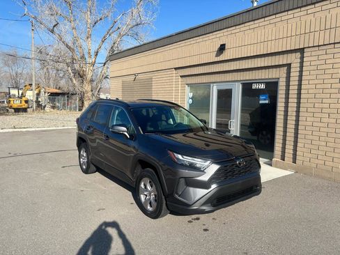 Used 2022 Toyota RAV4 XLE image 8