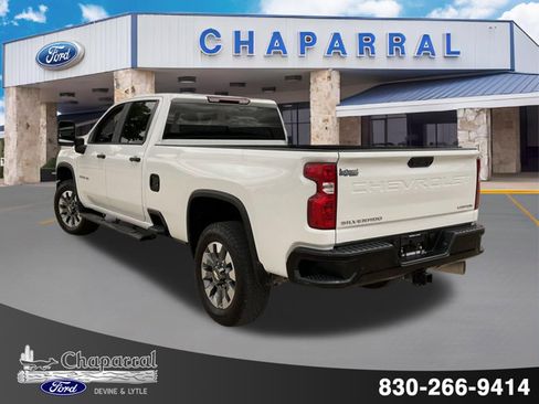 Used 2025 Chevrolet Silverado 2500 Custom w/ Custom Value Package AWD/4WD image 4