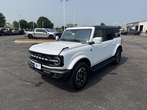 New 2025 Ford Bronco Outer Banks AWD/4WD image 11