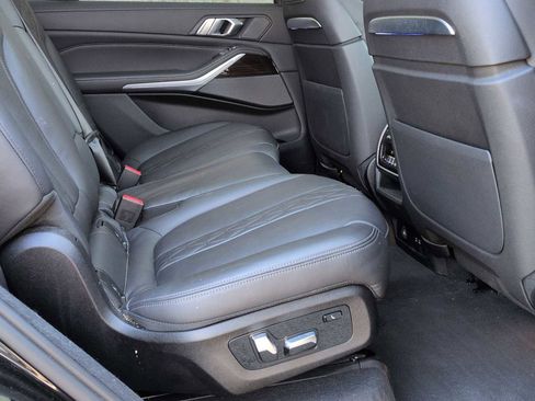 Used 2023 BMW X7 xDrive40i AWD/4WD image 22