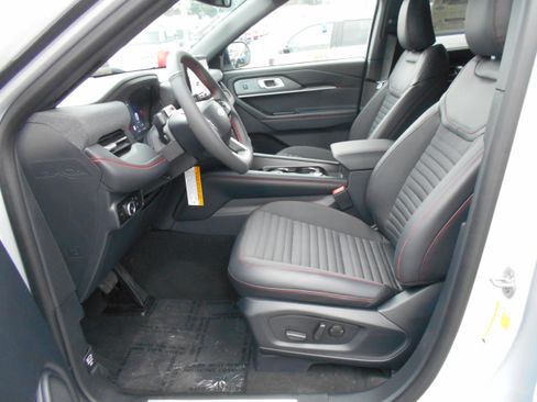 New 2026 Ford Explorer ST-Line w/ ST-Line Street Pack image 35