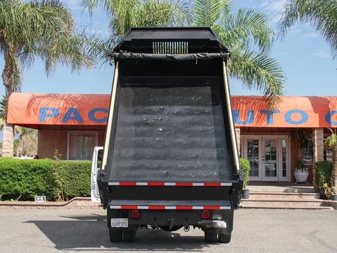 Used 2016 Ford F550 2WD Regular Cab Super Duty image 8