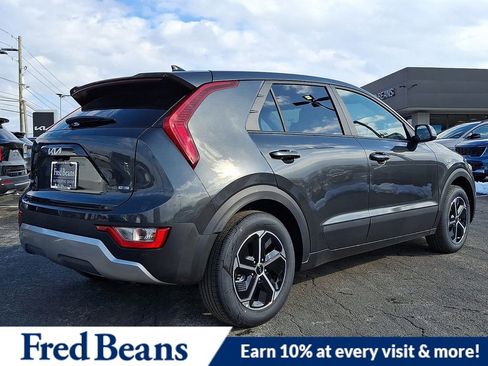 New 2026 Kia Niro LX image 4