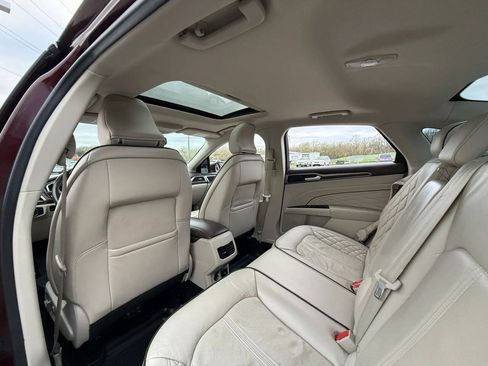 Used 2017 Ford Fusion Platinum FWD image 21