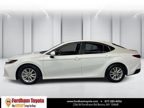 Certified 2025 Toyota Camry LE FWD image 7