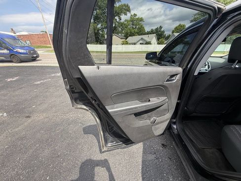 Used 2017 GMC Terrain SLE w/ Driver Alert Package I FWD image 14