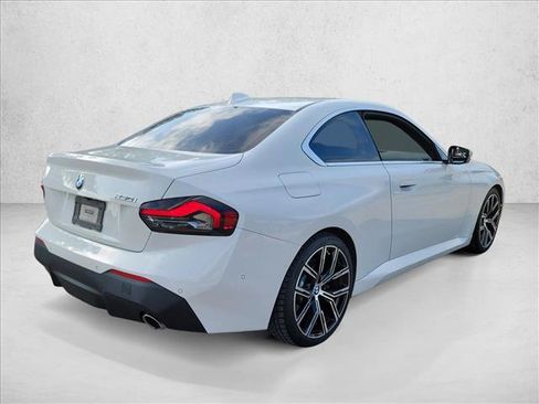 Used 2022 BMW 230i Coupe w/ Premium Package 2 RWD image 5