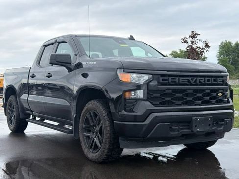 Used 2023 Chevrolet Silverado 1500 Custom AWD/4WD image 1