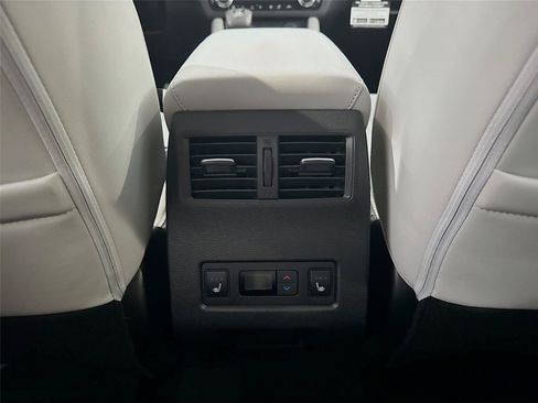 New 2026 Mitsubishi Outlander SEL FWD image 19
