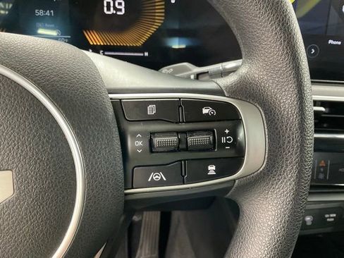 Used 2025 Kia K5 LXS image 19