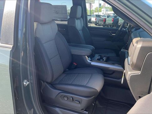 New 2026 Chevrolet Silverado 2500 ZR2 w/ LPO, Dark Essentials Package AWD/4WD image 29