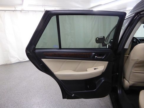 Used 2019 Subaru Outback 2.5i Limited w/ Popular Package #2 image 30