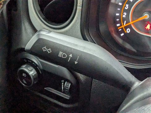 Used 2024 Jeep Gladiator Sport image 23