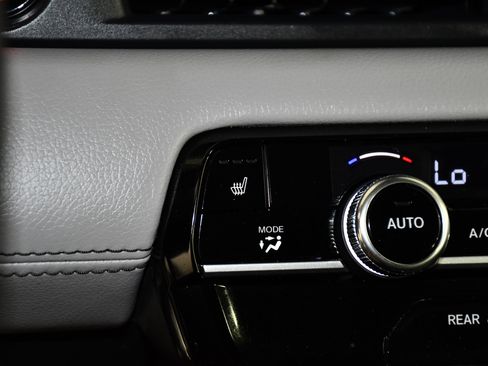 Used 2025 Honda Pilot EX-L image 30
