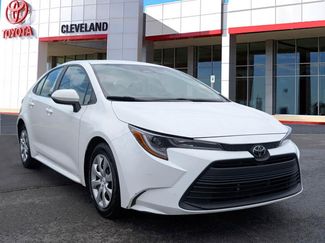 Used 2024 Toyota Corolla LE FWD video 2