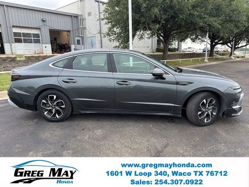 Used 2024 Hyundai Sonata SEL FWD image 2