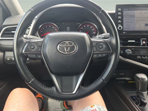 Used 2023 Toyota Camry XSE image 11