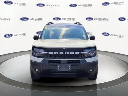 Certified 2025 Ford Bronco Sport Outer Banks w/ Outer Banks Tech Package+ AWD/4WD image 8