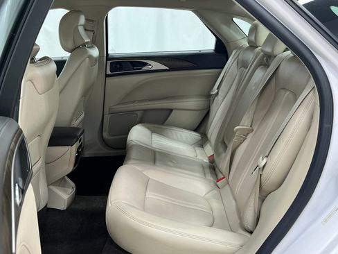 Used 2018 Lincoln MKZ Reserve w/ Climate Package FWD image 33