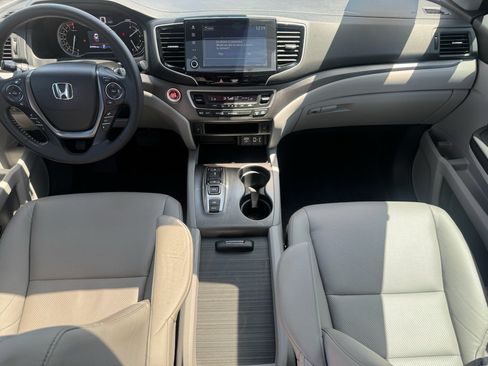 Certified 2023 Honda Ridgeline RTL image 2