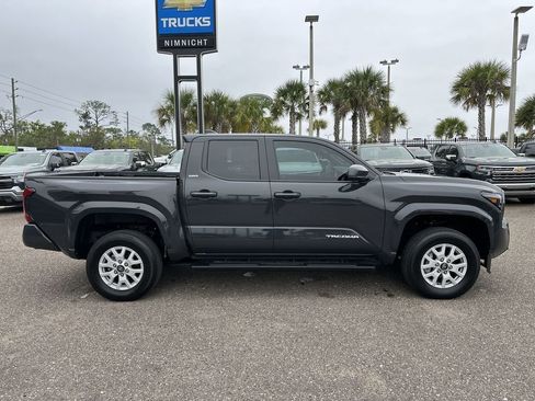 Used 2025 Toyota Tacoma SR5 RWD image 17