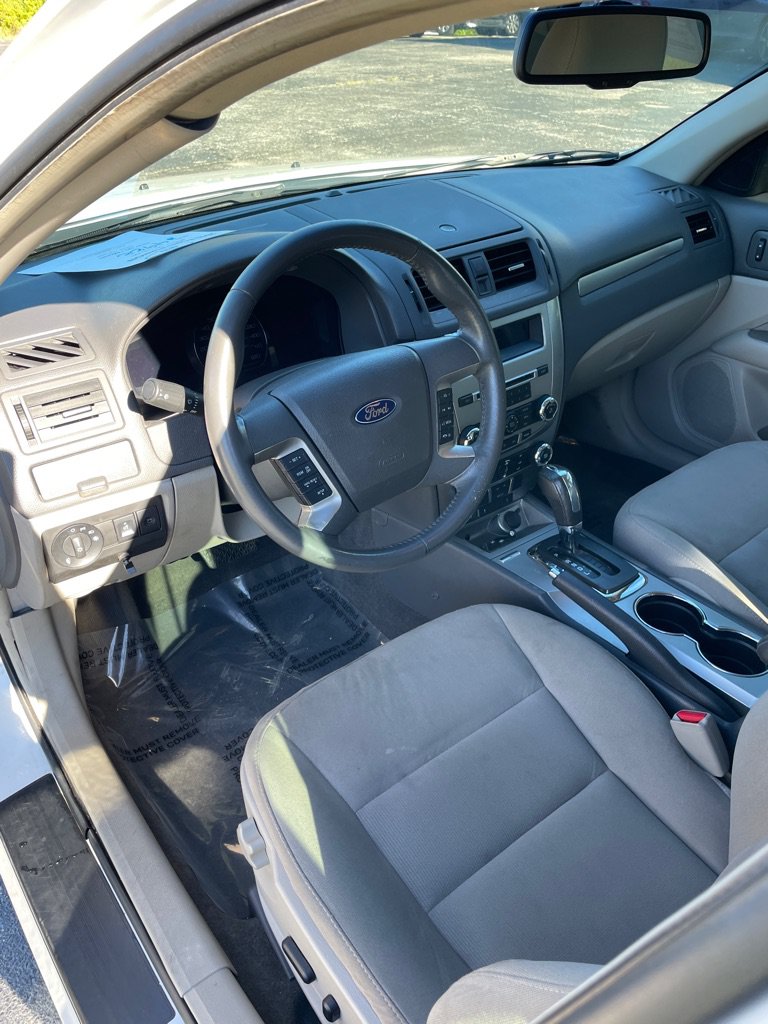 Used 2010 Ford Fusion Hybrid FWD image 9