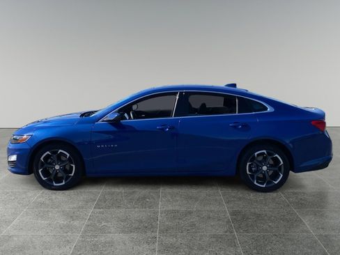 Used 2023 Chevrolet Malibu LT image 2